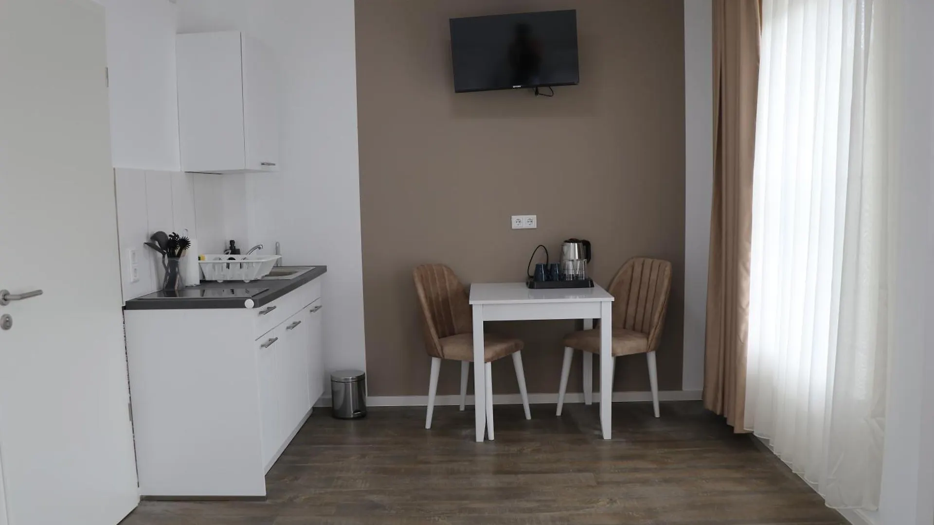 Apartments & Pension Bremen Burglesum 0*,  Allemagne