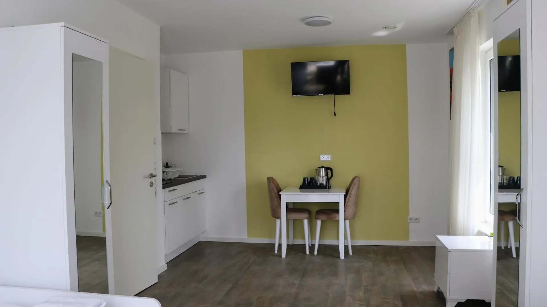 Apartments & Pension Bremen Burglesum 0*,  Allemagne