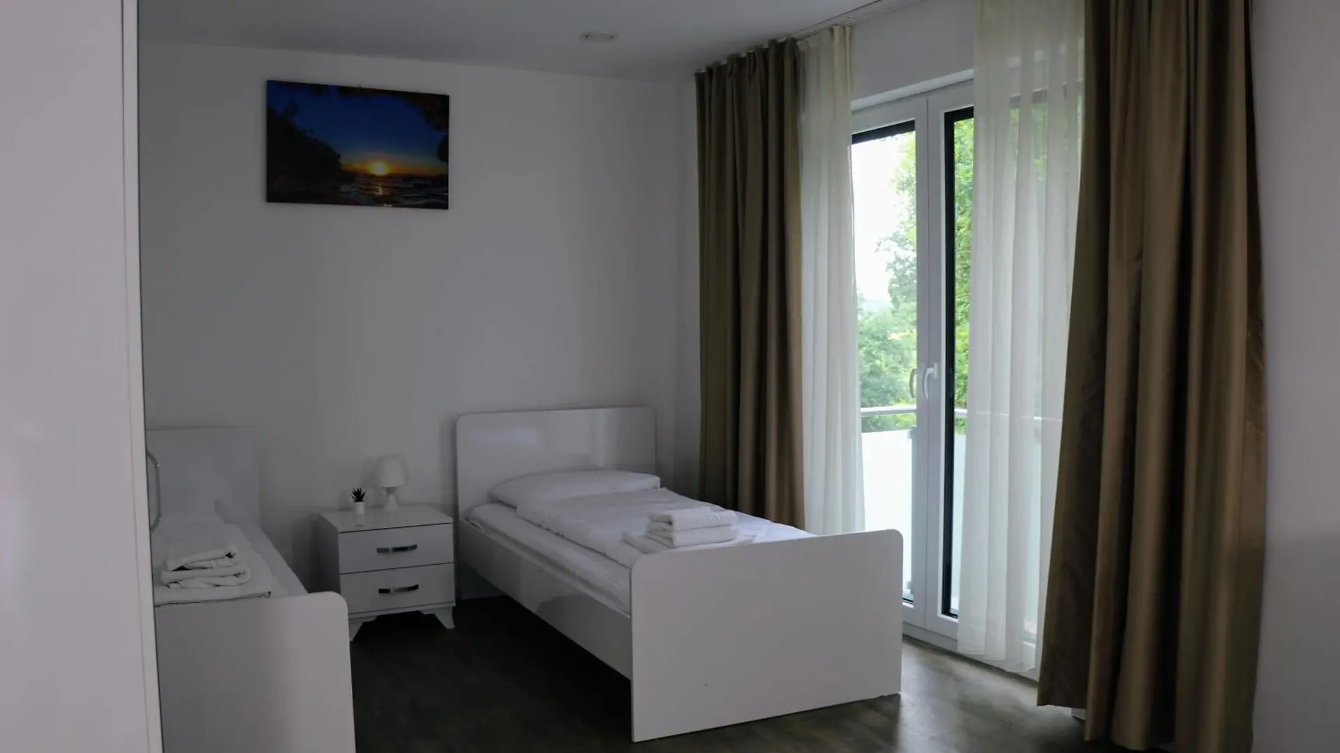 Apartments & Pension Bremen Burglesum 0*,